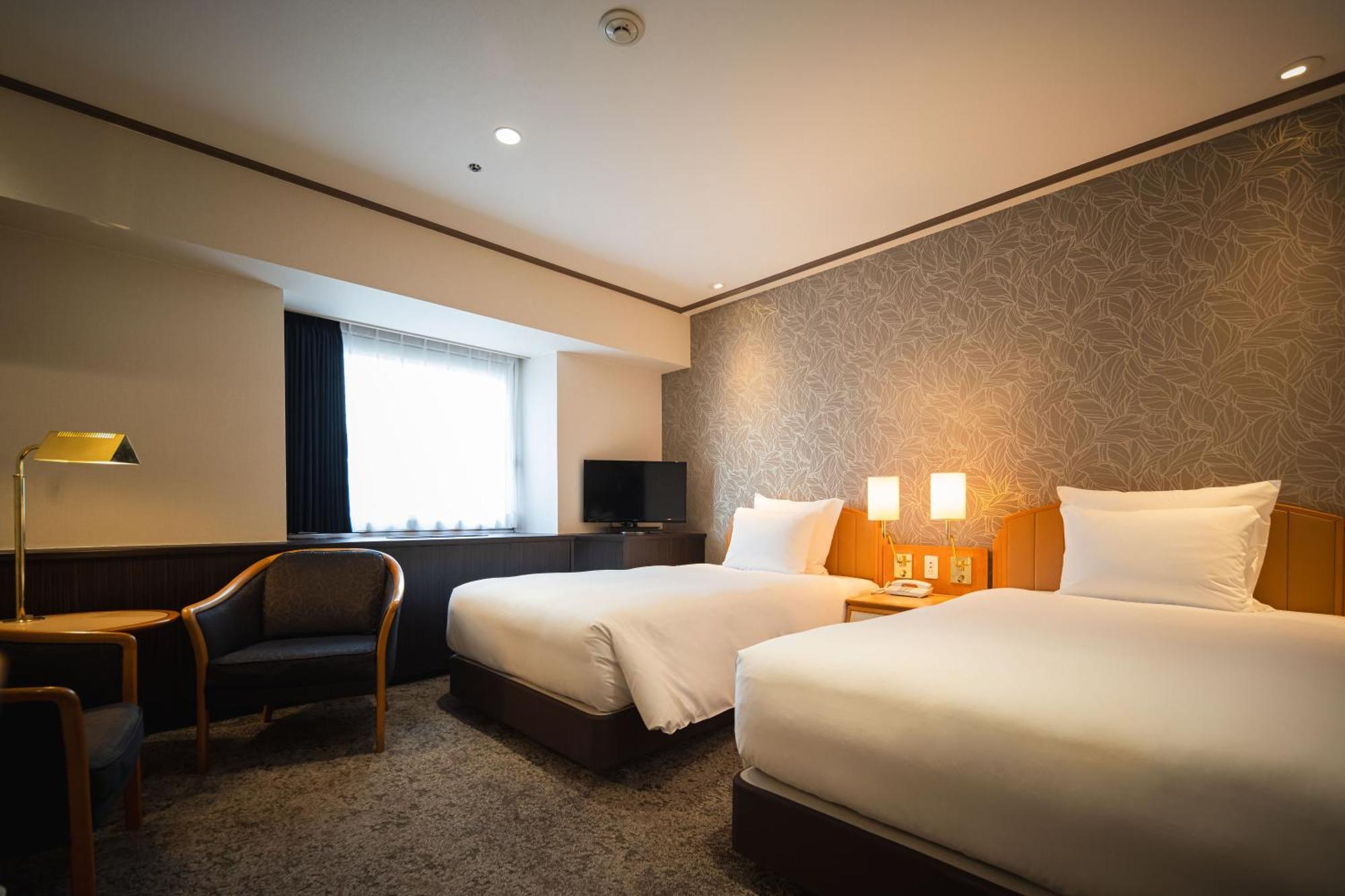 Ana Crowne Plaza Matsuyama By Ihg Hotel Exterior photo