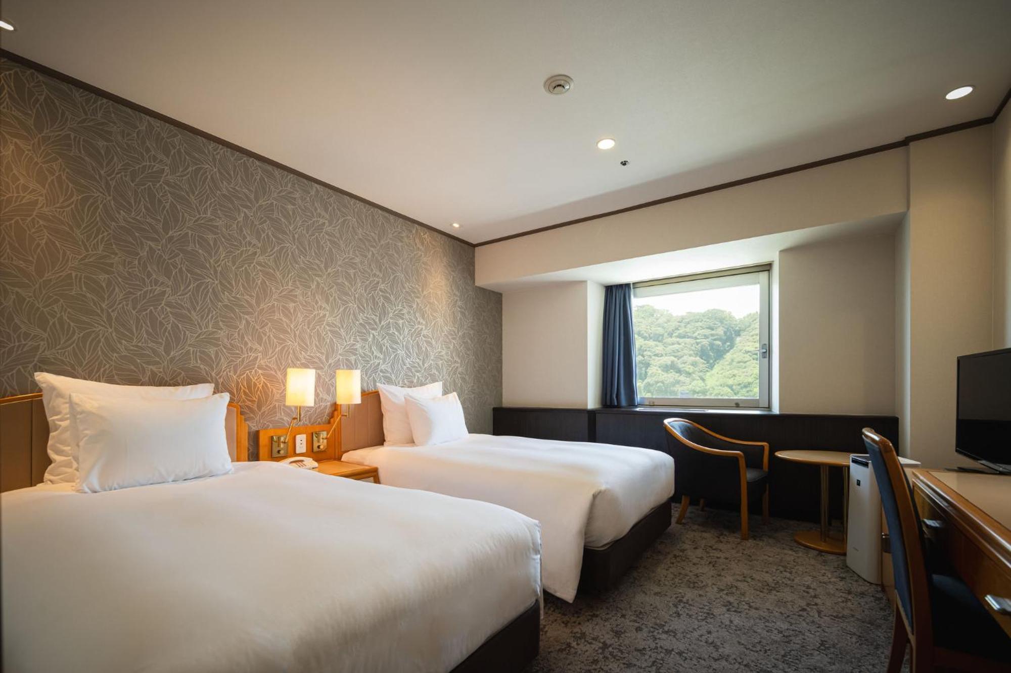 Ana Crowne Plaza Matsuyama By Ihg Hotel Exterior photo