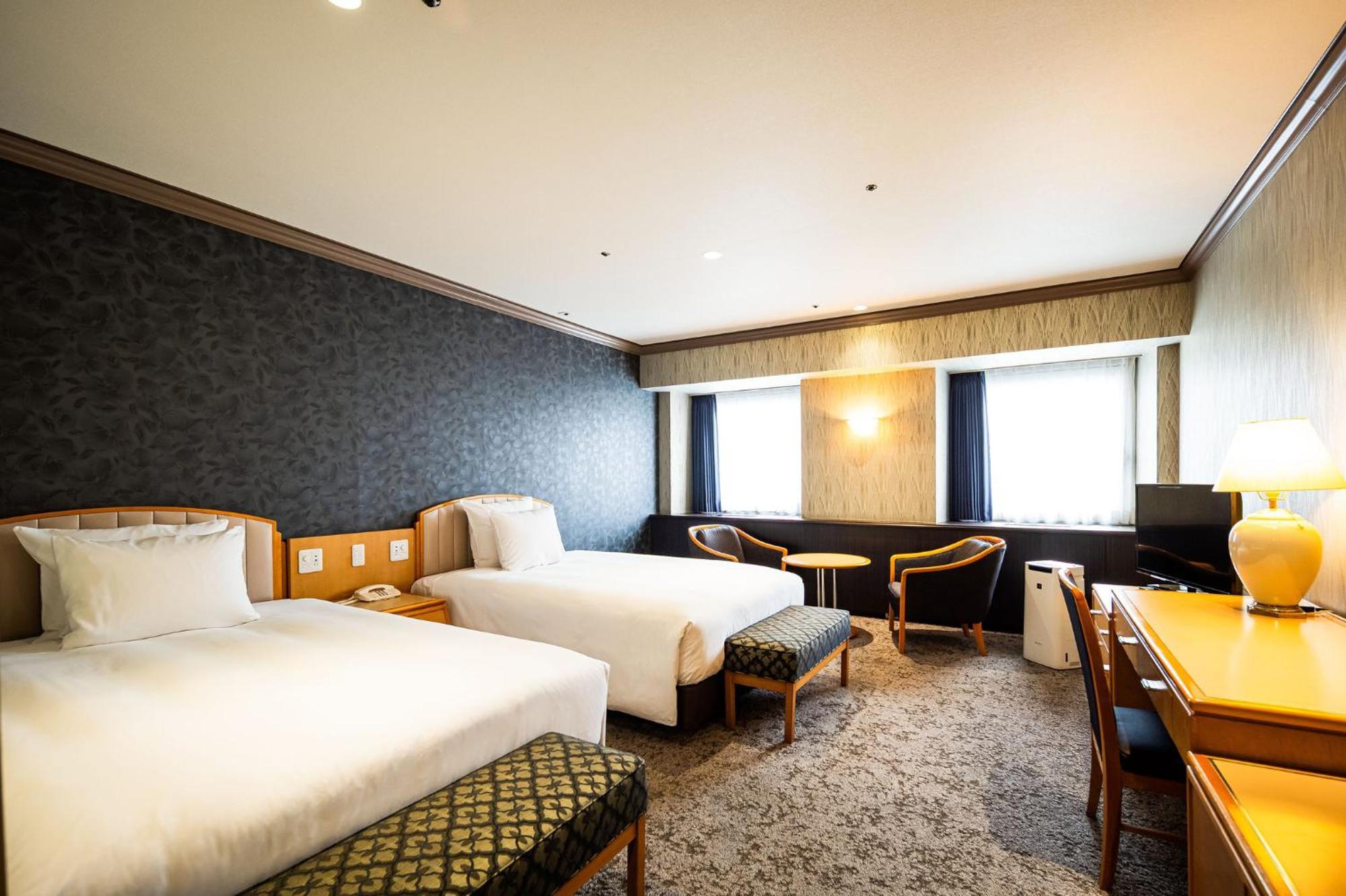 Ana Crowne Plaza Matsuyama By Ihg Hotel Exterior photo
