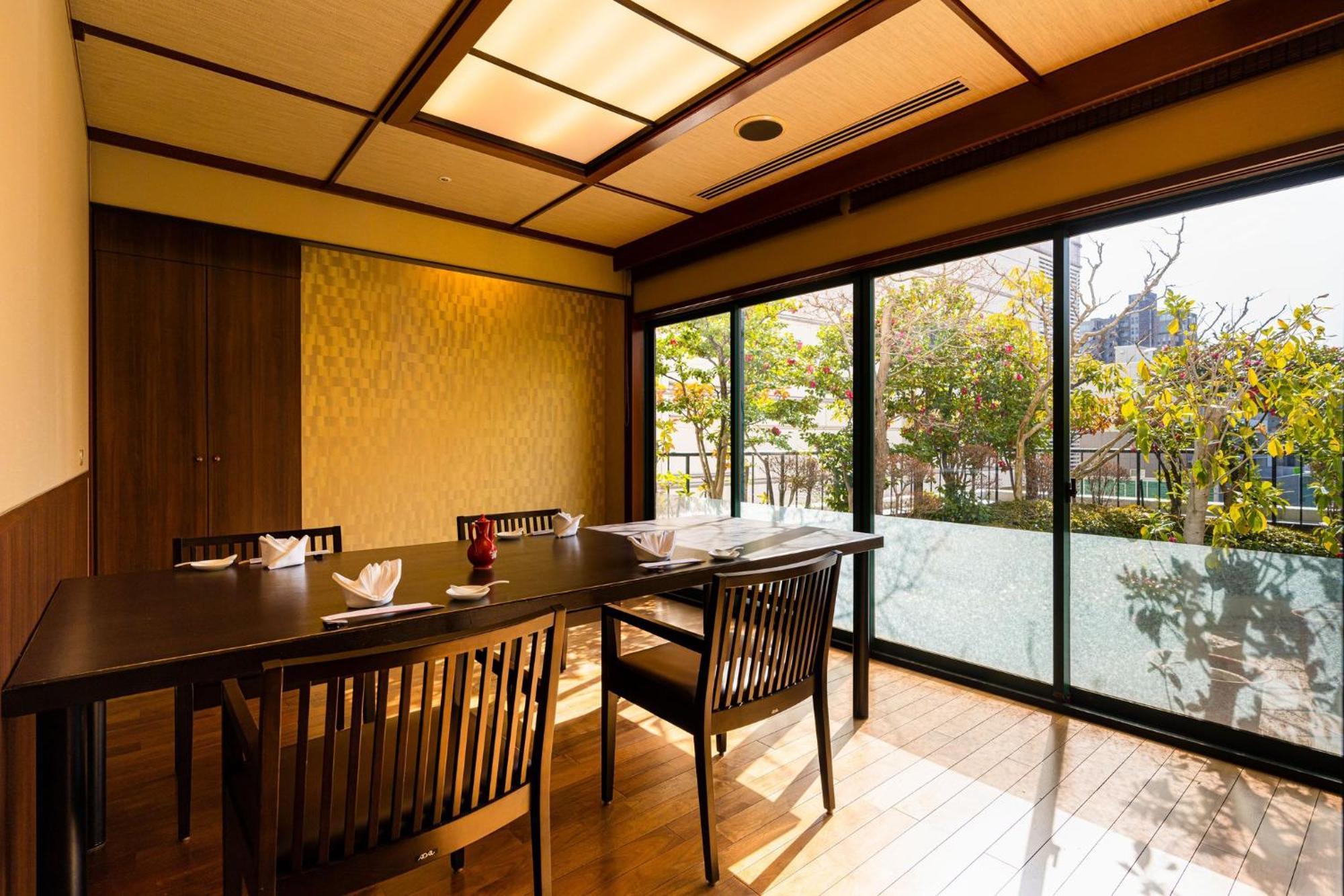 Ana Crowne Plaza Matsuyama By Ihg Hotel Exterior photo